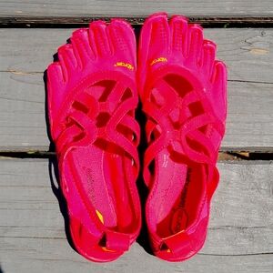 Hot Pink Vibram Five Fingers, size 39